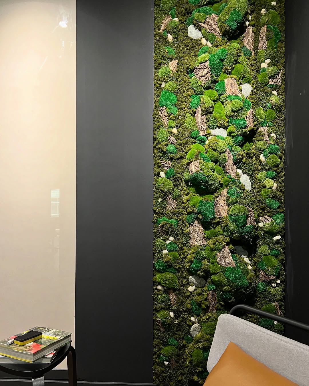 Preserved moss wall installation